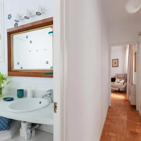 Apartment Housalia Gracia 2 *