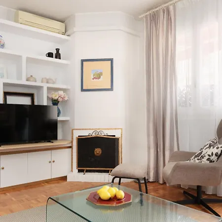 Housalia Gracia 2 Apartment *
