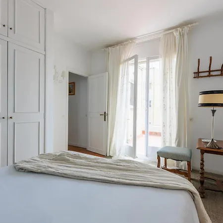 Apartment Housalia Gracia 2 *
